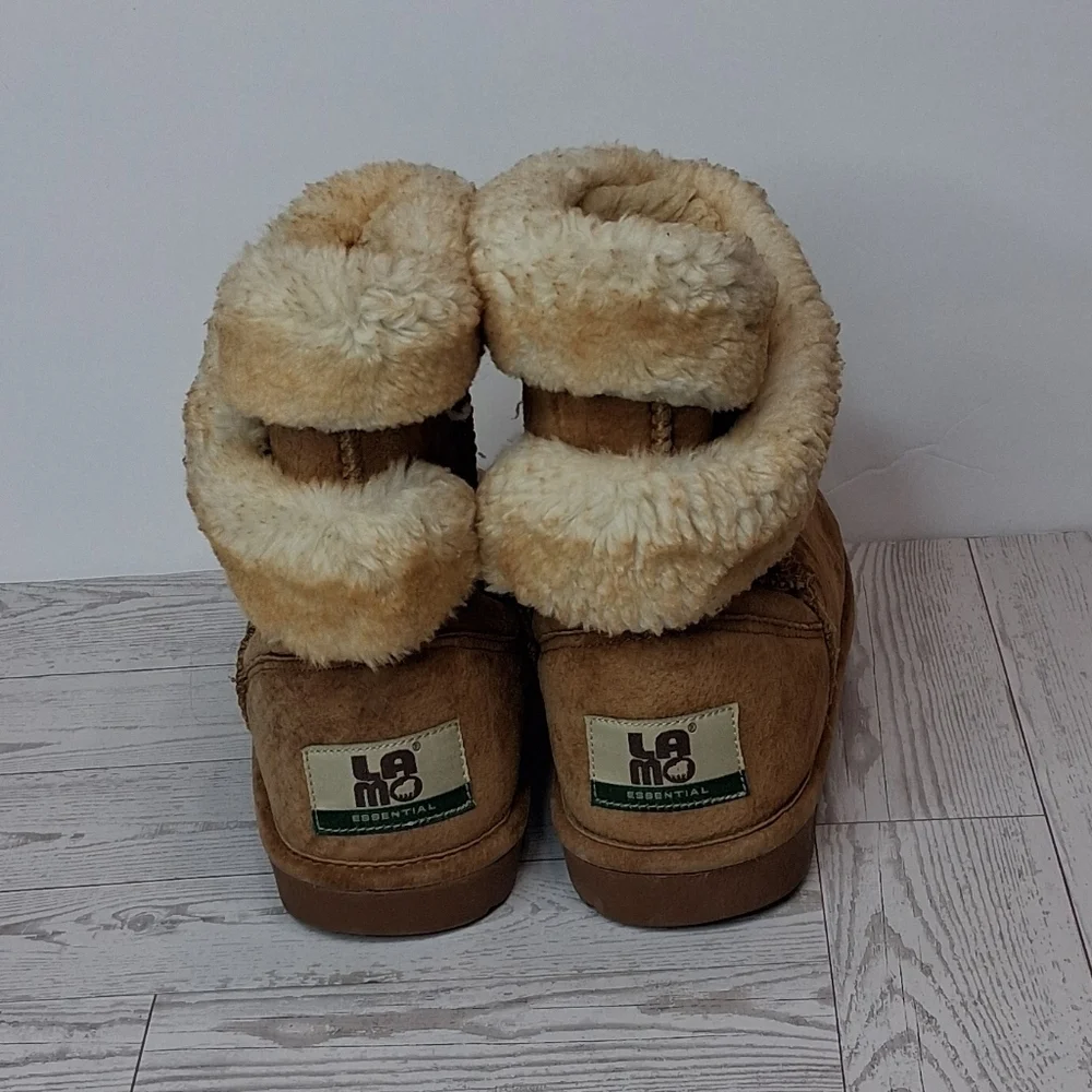 LAMO Cozy Tan Shearling Mid Calf Fur Suede Women's Boots Size 7